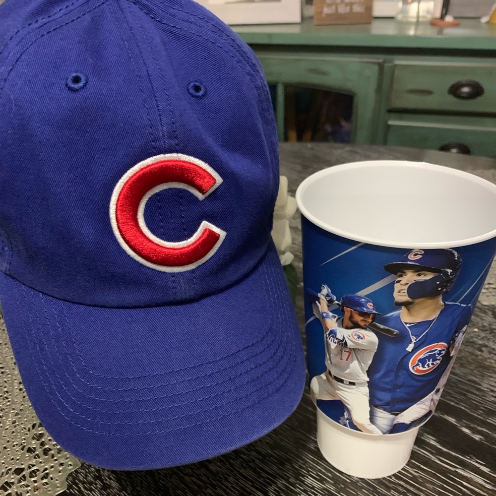 Wrigley Field Souvenir Bundle! Cubs Hat & Cup NEW
